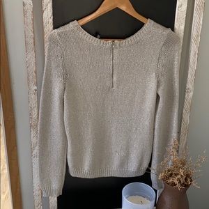 Sparkling DIVIDED sweater size 4.